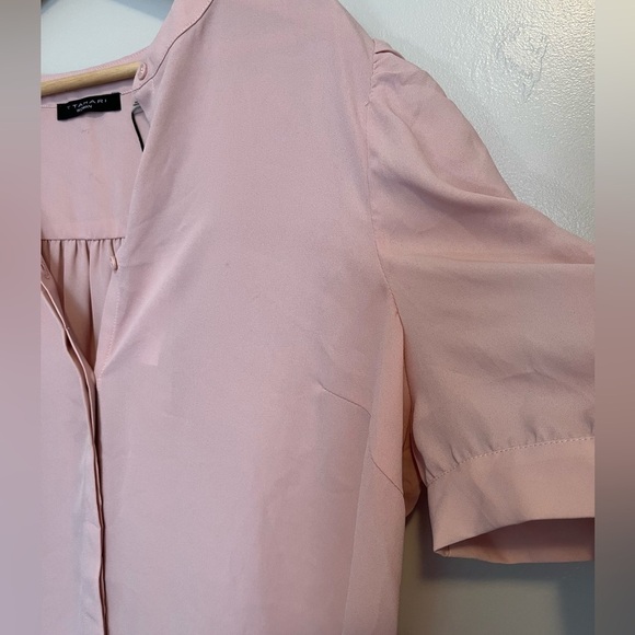 T Tahari Pink Blouse with Cuffed Sleeves and Mandarin Collar in Light Blush NWT - Picture 4 of 9